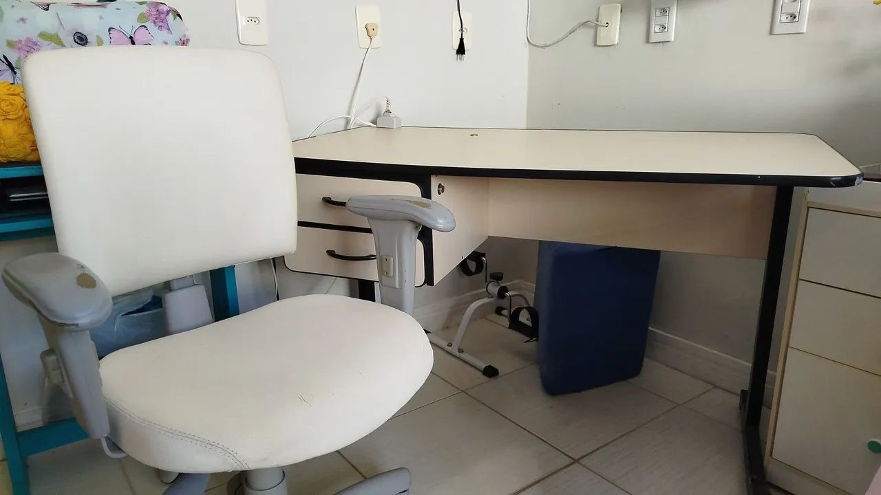 Mesa e cadeira escritório  - Foto 2