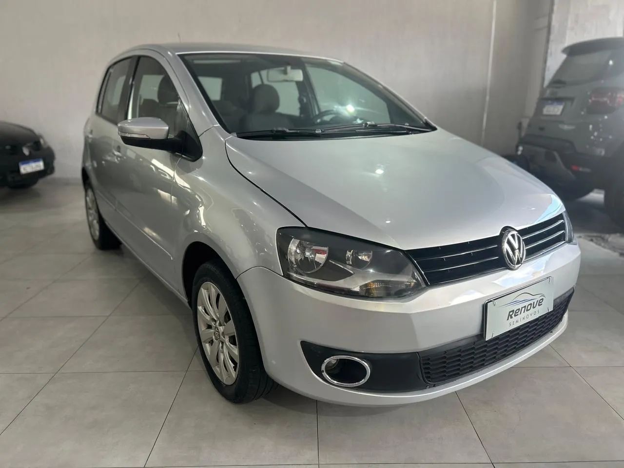 Volkswagen Fox Fox 1.0 Mi Total Flex 8V 3p 2014