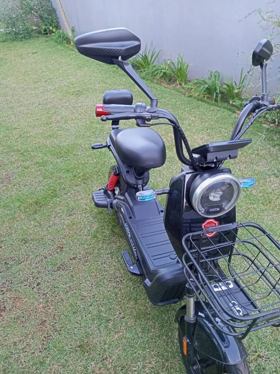 Scooter Autopropelida 1000W Zero