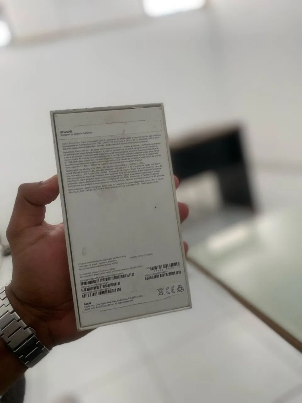 CAIXA DO IPHONE 15