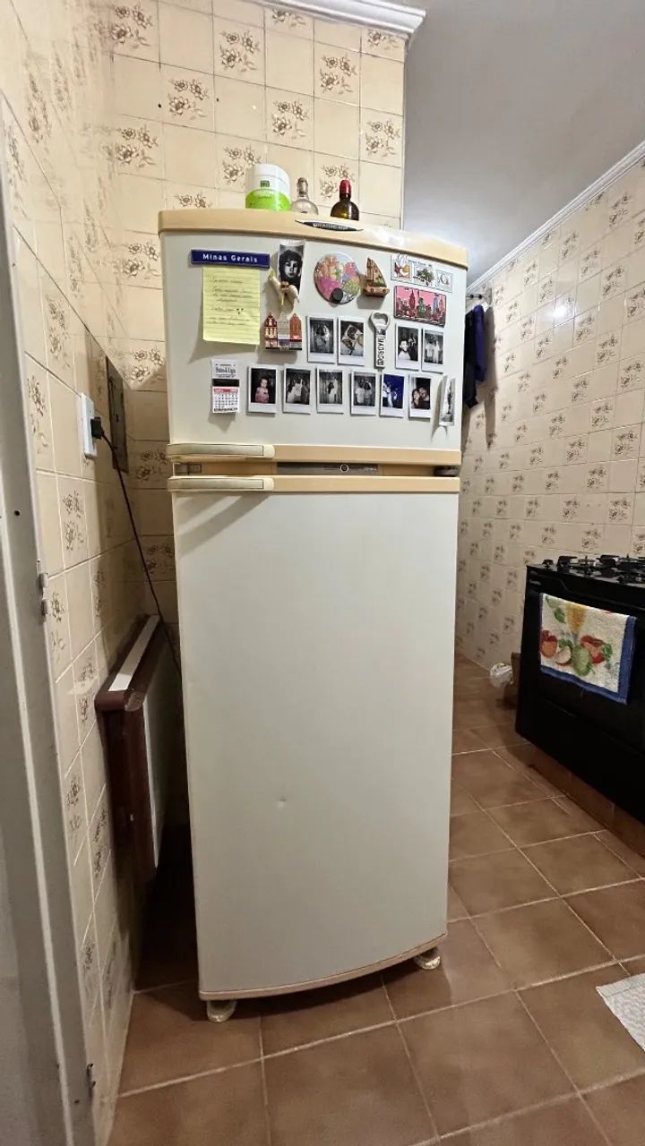 Geladeira Brastemp 330L