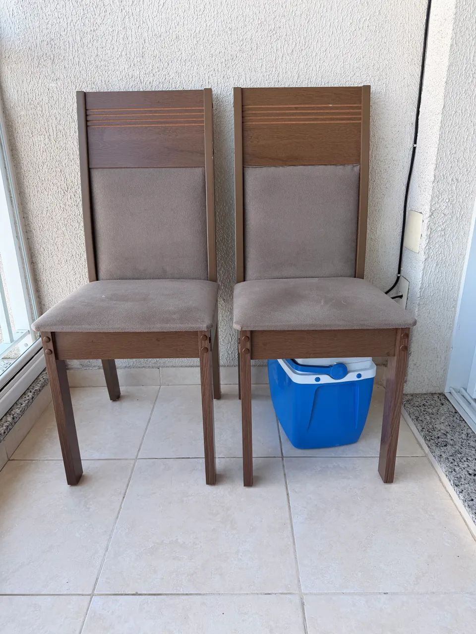 Duas cadeiras de jantar - 80 reais - Foto 3