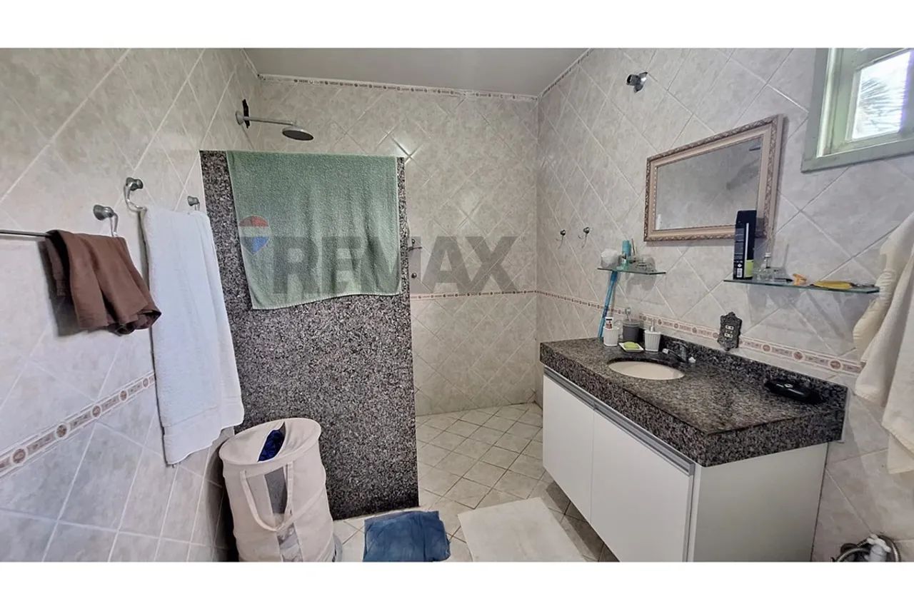 CASA EM COTOVELO COM TERRENO DE 950M²COM 4 QUARTOS SENDO 1 SUÍTE. - Foto 2