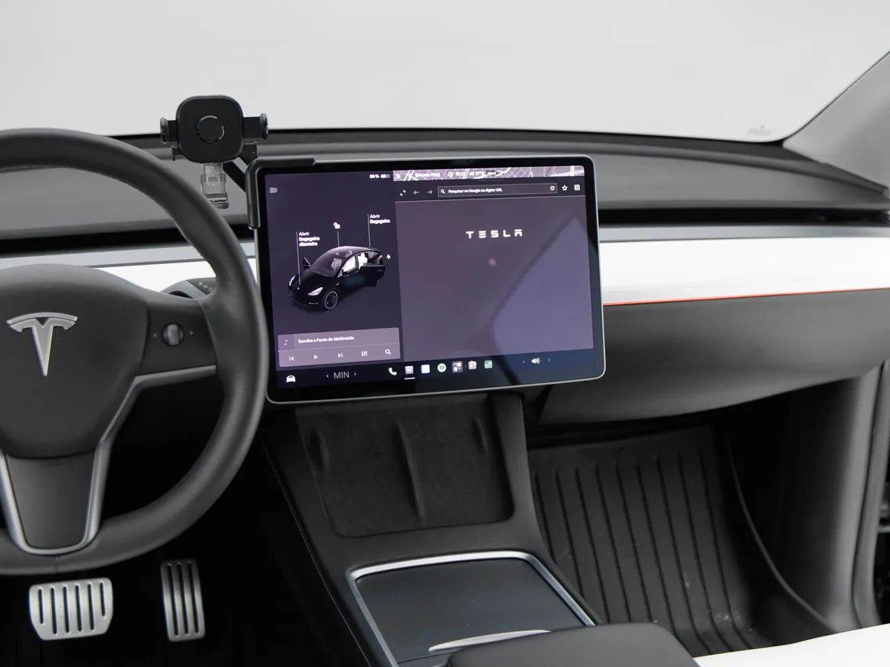 Tesla Model Y Performance, foto 14 de 16
