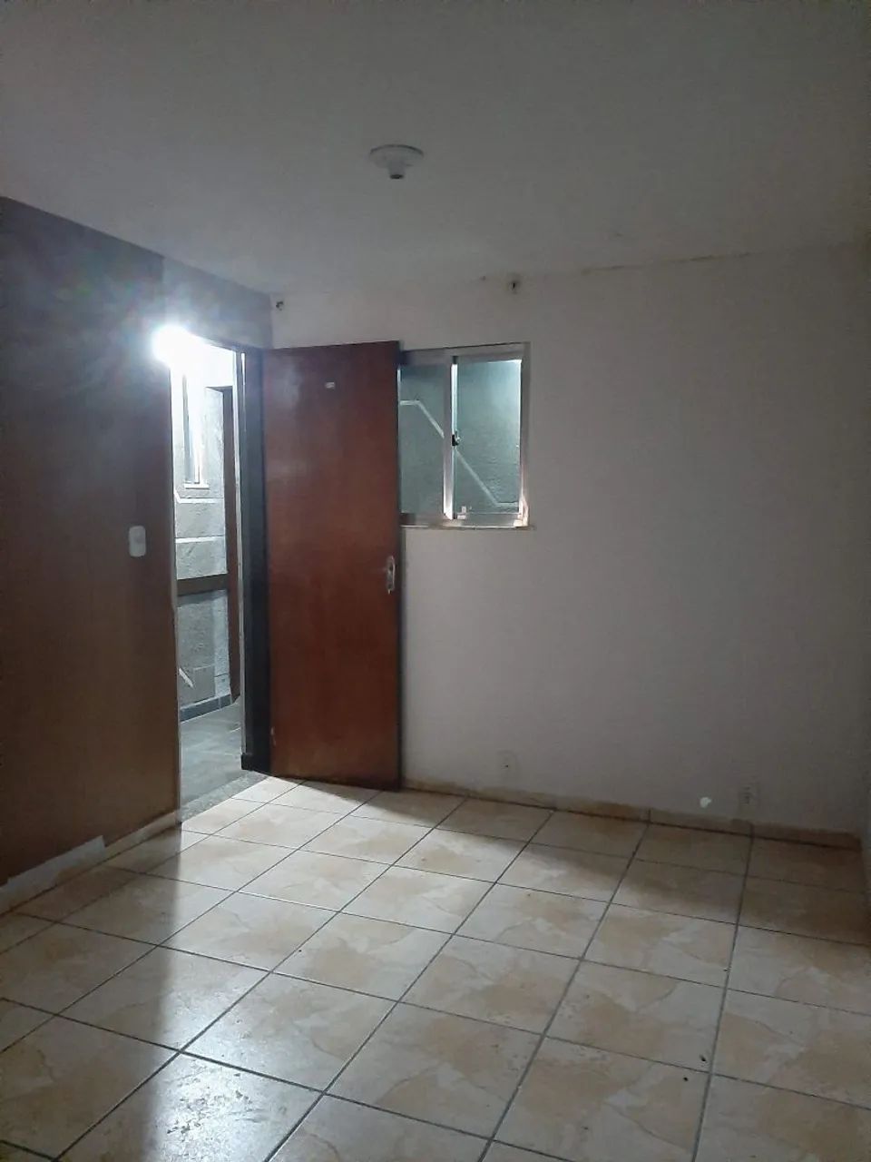 Aluga-se Quitinete e salas  - Foto 2