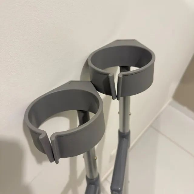 Par de Muletas Canadense Articulada - Importada - Foto 3