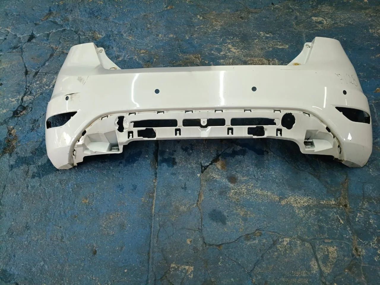 Parachoque traseiro Ford New fiesta 2013 em diante - Peças para