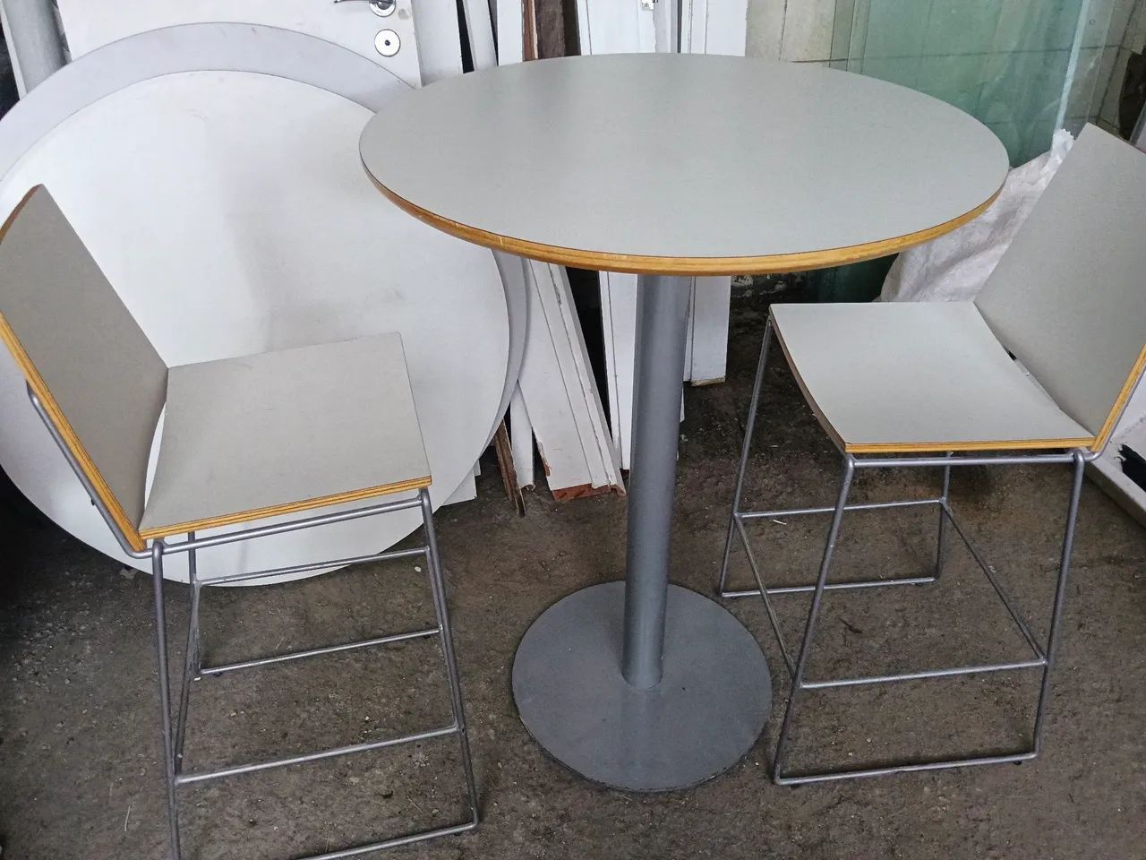 Conjunto Bistrô/ Mesa com banquetas  - Foto 3