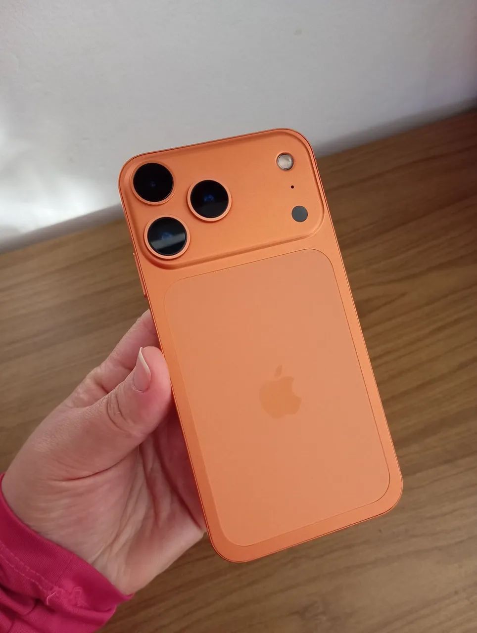 iPhone XR customizado - Visual iPhone 17 Pro | Bateria 100%
