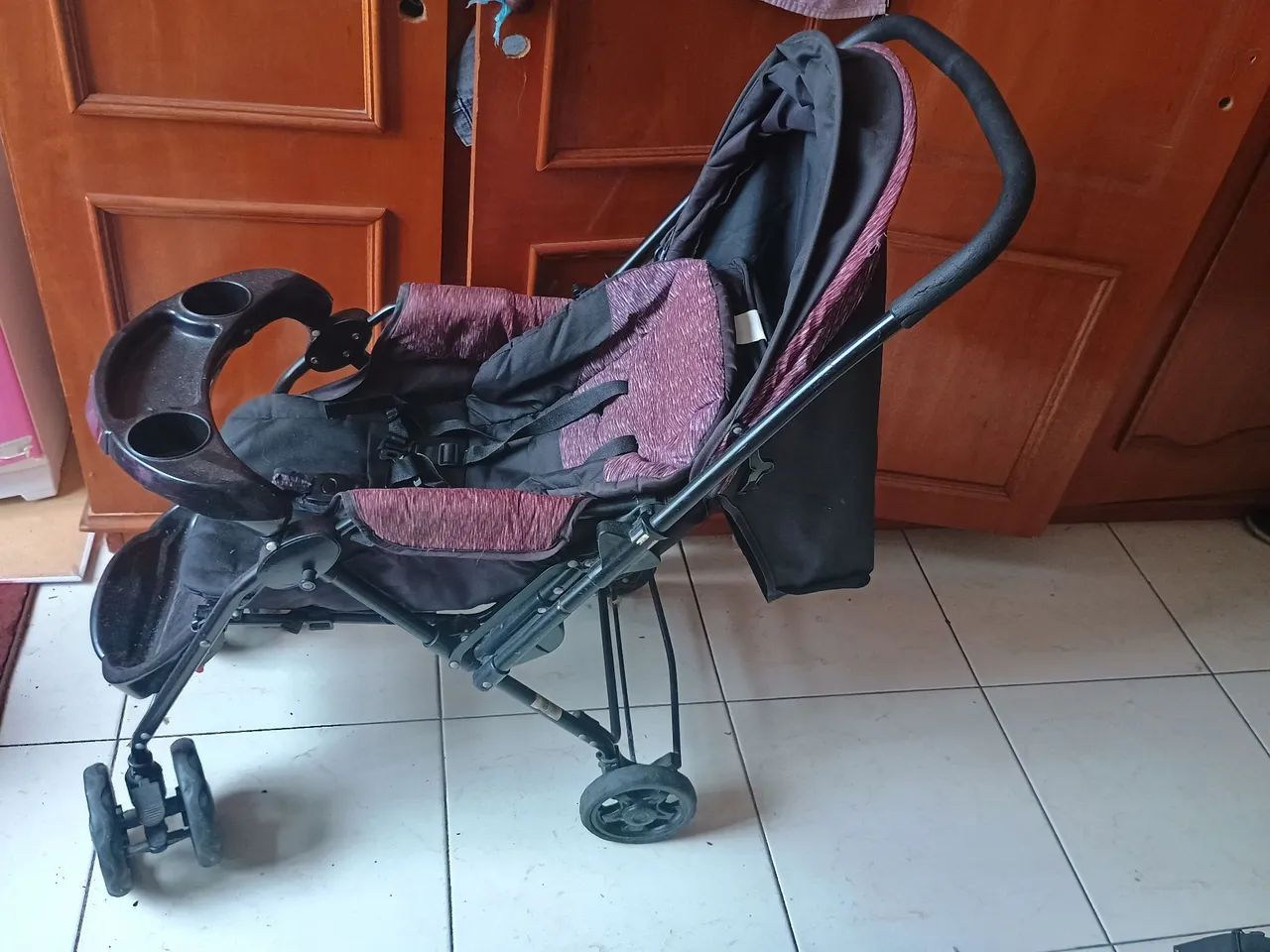 Carrinho de bebê e bebê conforto  - Foto 4