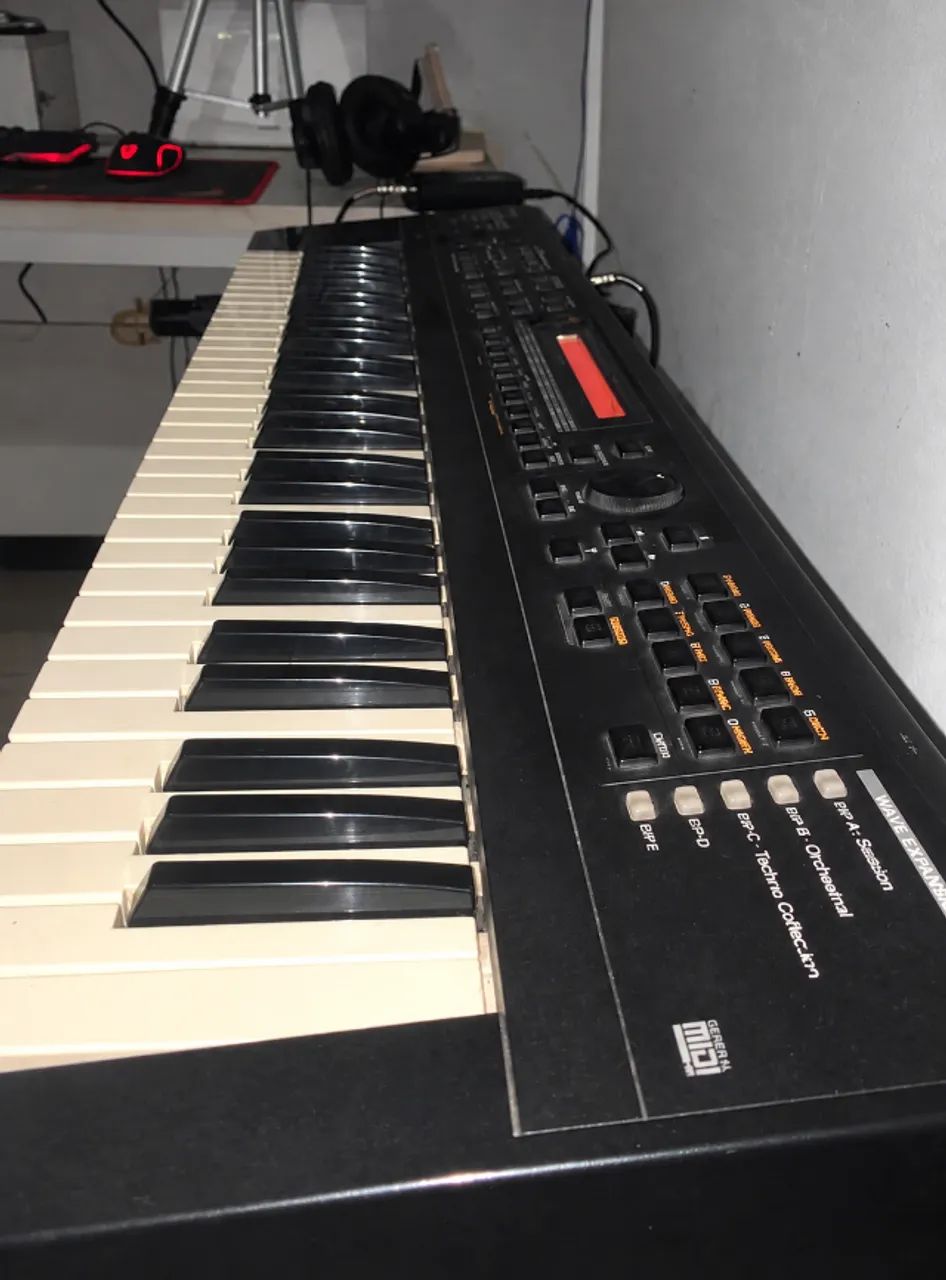 Teclado Roland XP30 - Foto 2