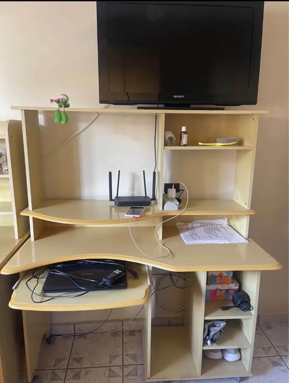 Escrivaninha/mesa para computador  - Foto 5