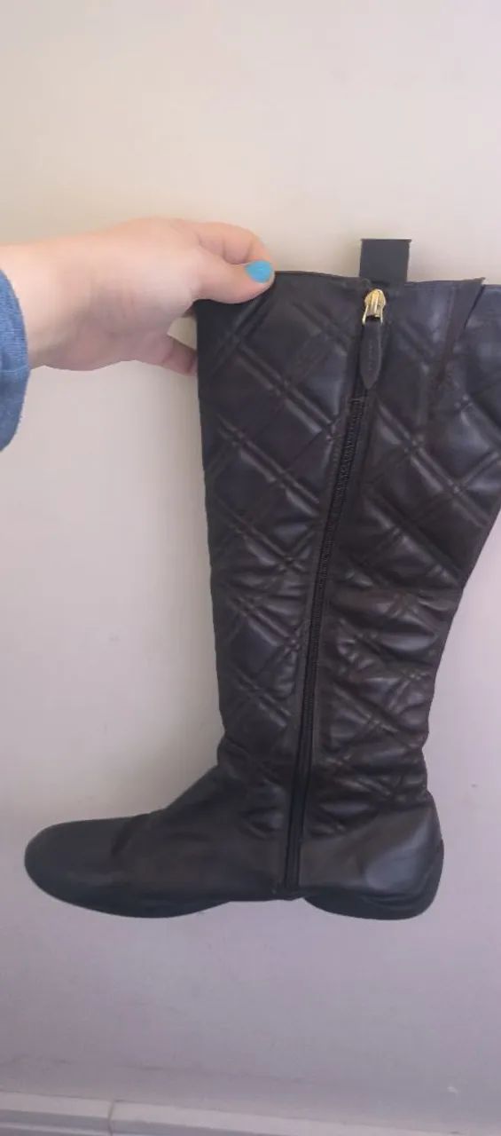 Bota de couro feminina - Foto 3