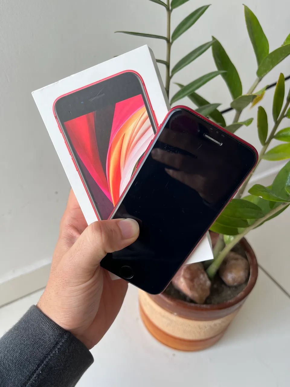 iPhone SE 64GB em perfeitas condições  - Foto 2