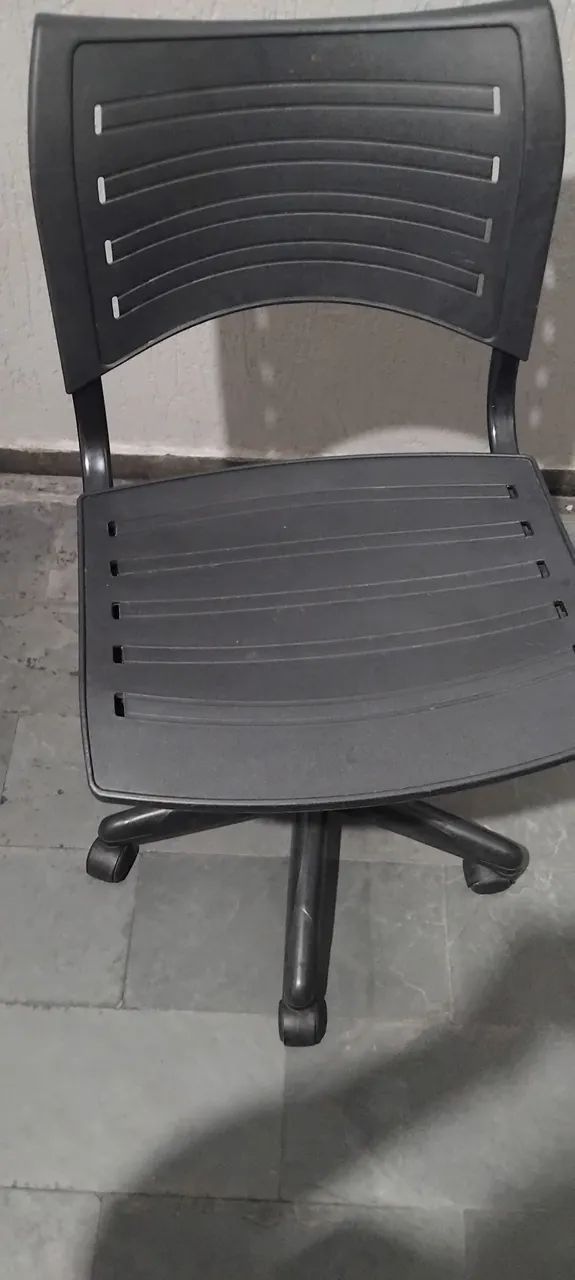 Cadeira giratória  - Foto 4