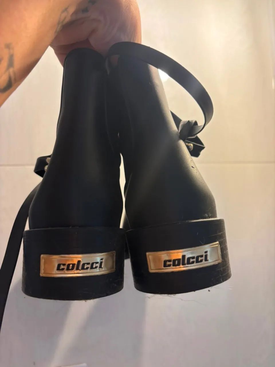 bota chelsea colcci