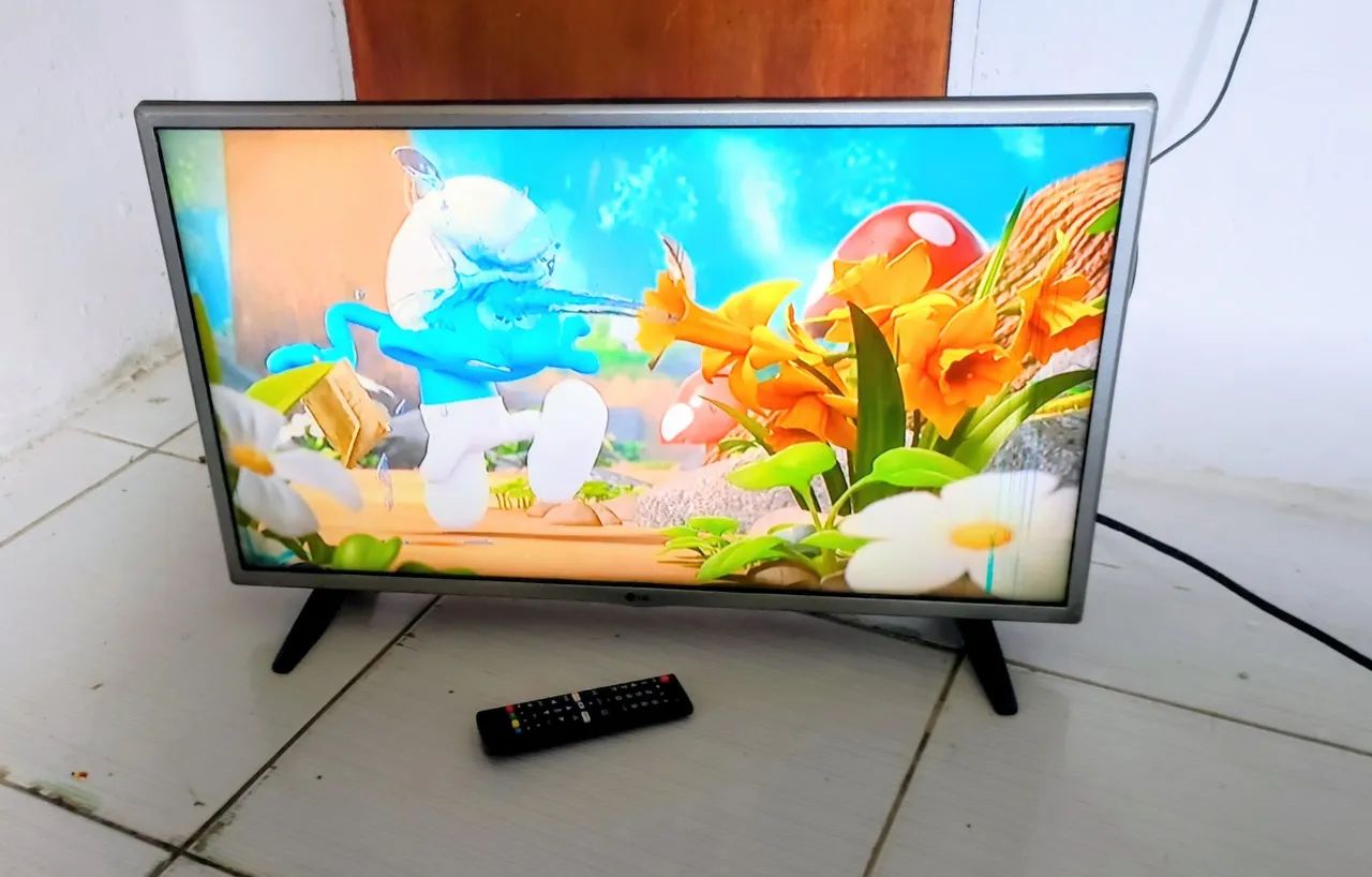Tv 32 LG smart com manchinha  - Foto 2