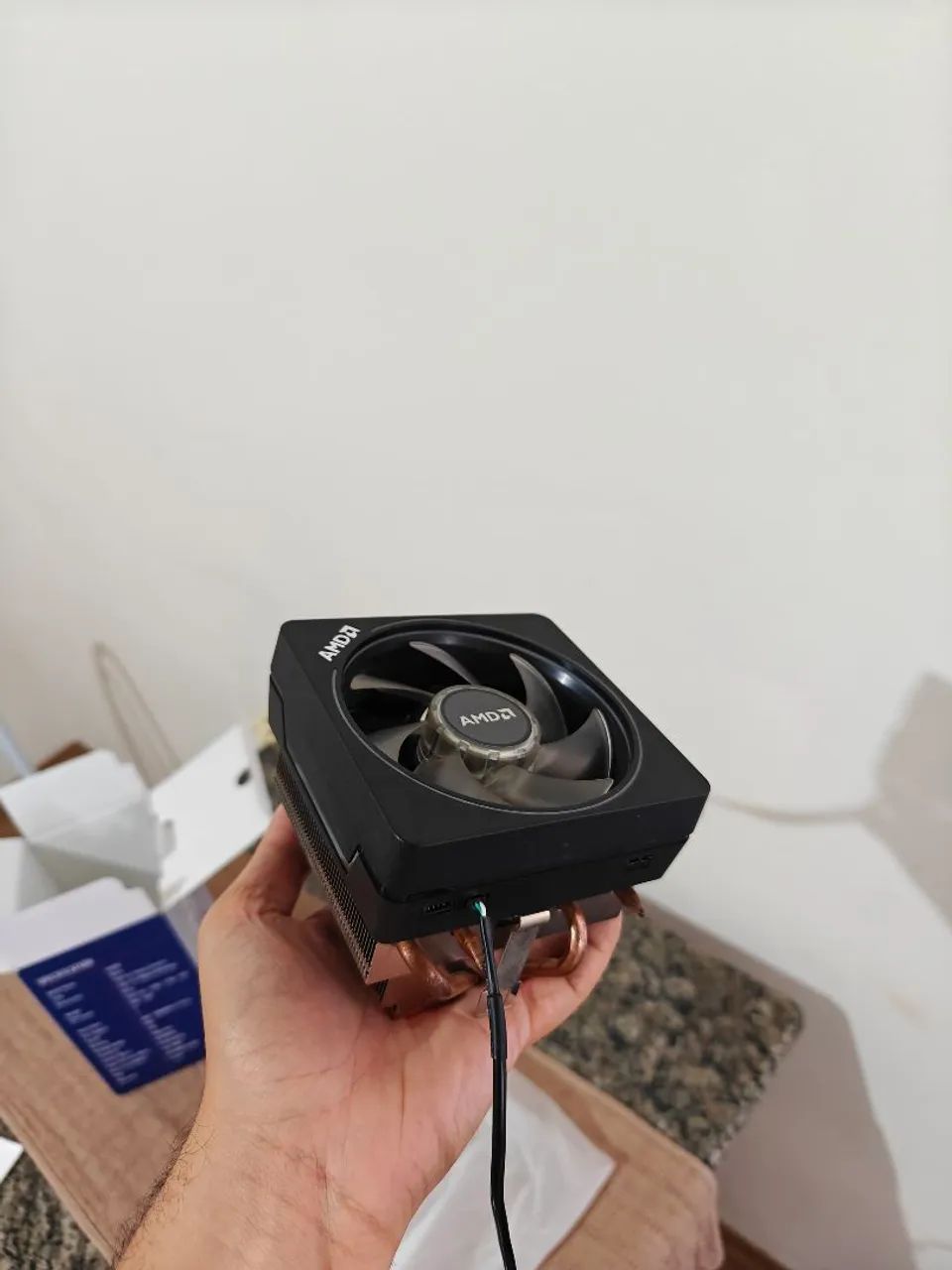 Ryzen 5 3600xt + AMD wraith prism  - Foto 5