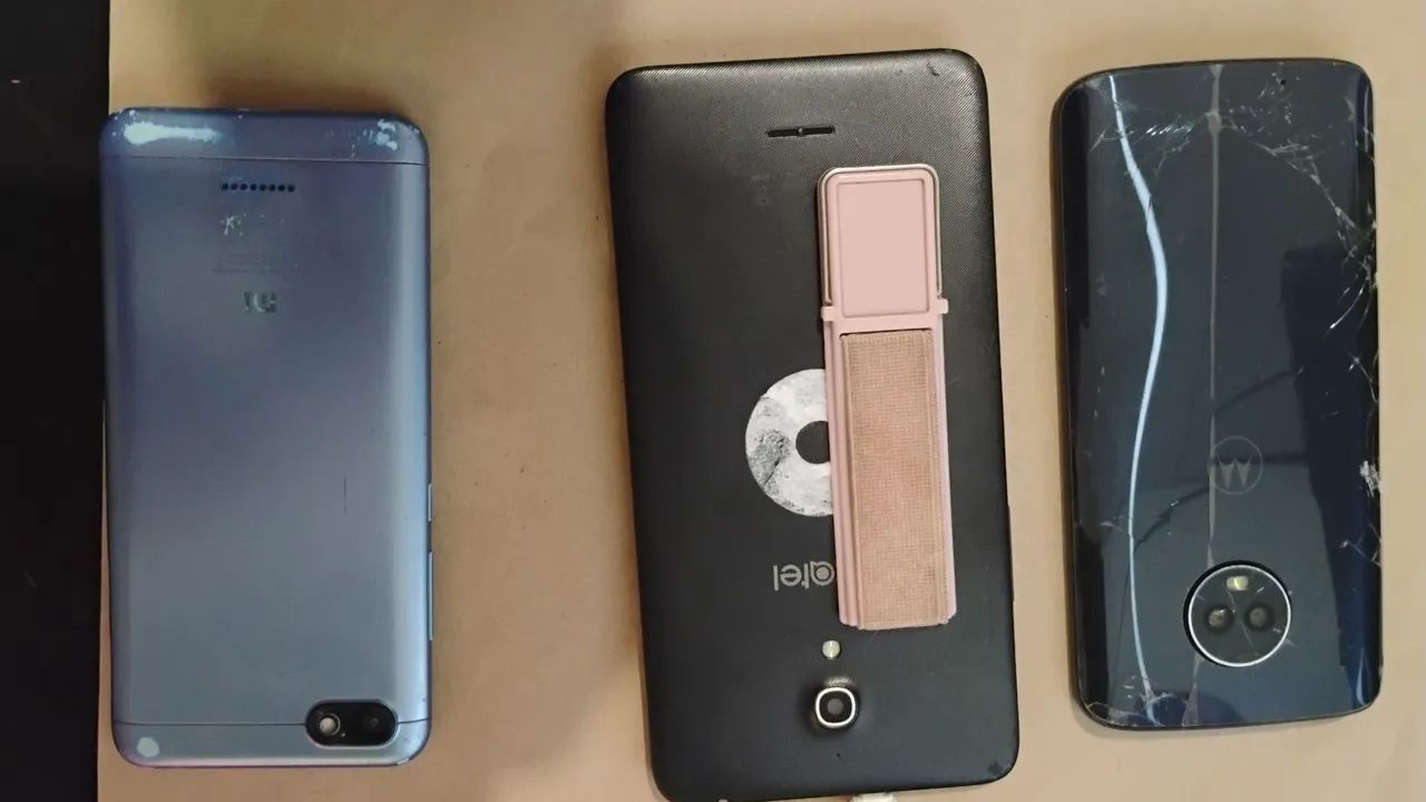 Lote de celulares com defeito  - Foto 5
