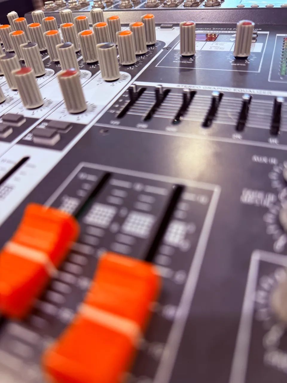Mesa de som Soundcraft  - Foto 4