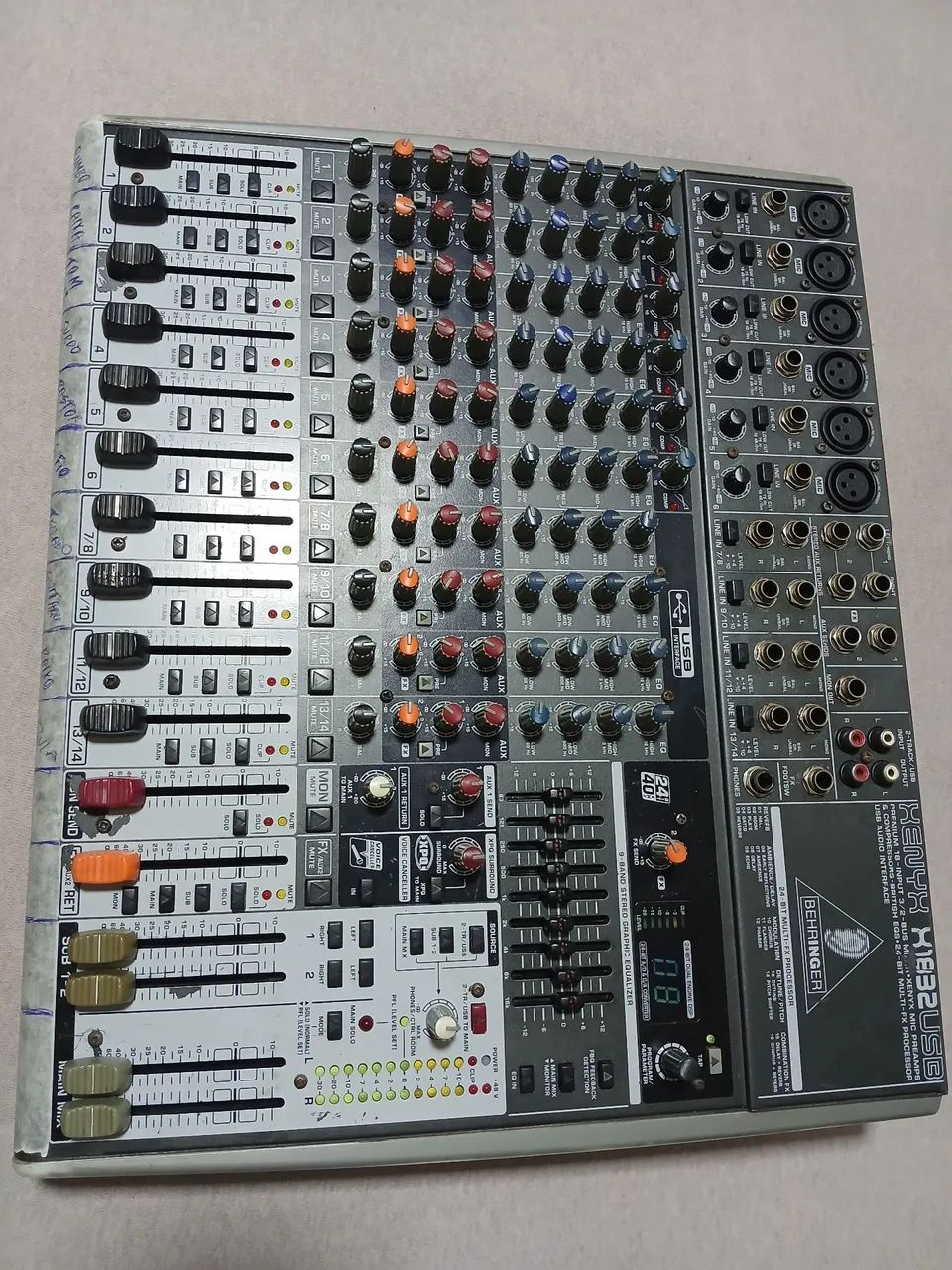 Mesa BEHRINGER 12 canais  - Foto 3