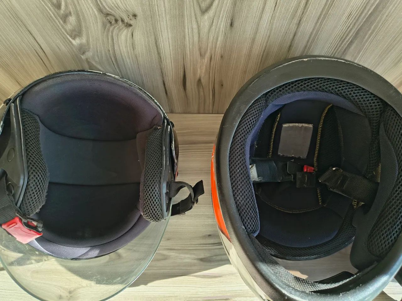 2 Capacetes + 1 suporte de cel - Foto 5