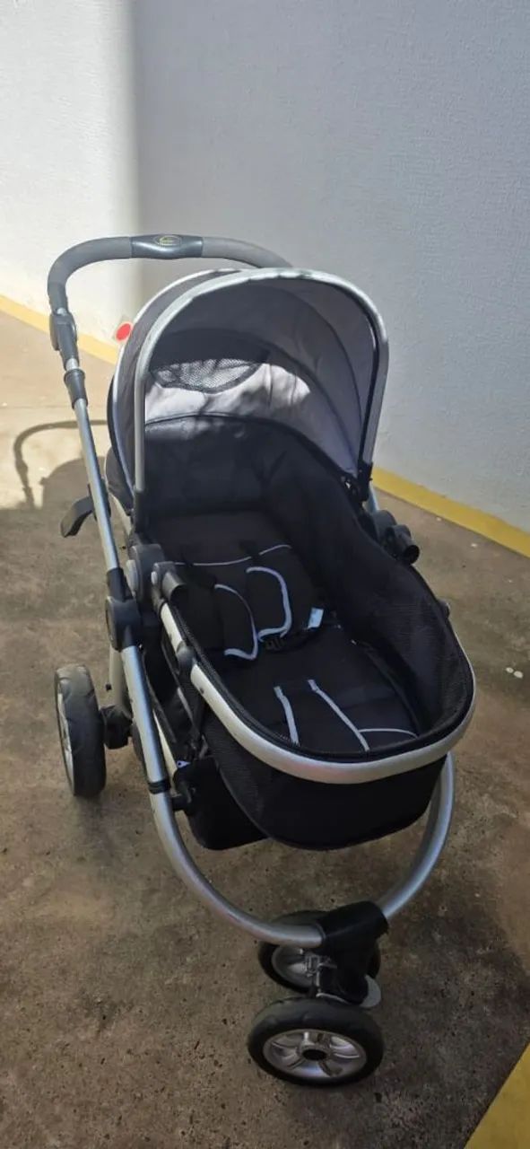 Carrinho de passeio e bebê conforto  - Foto 3