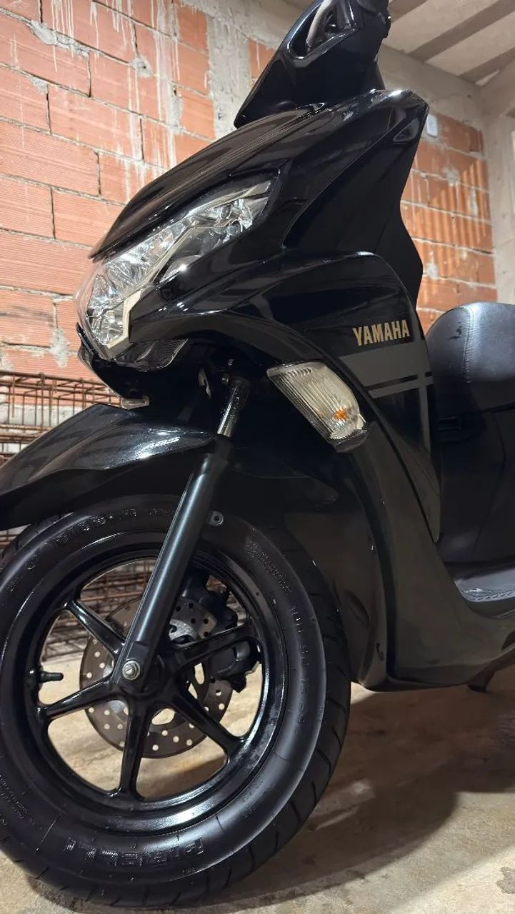 Yamaha Fluo 2024 - Foto 2