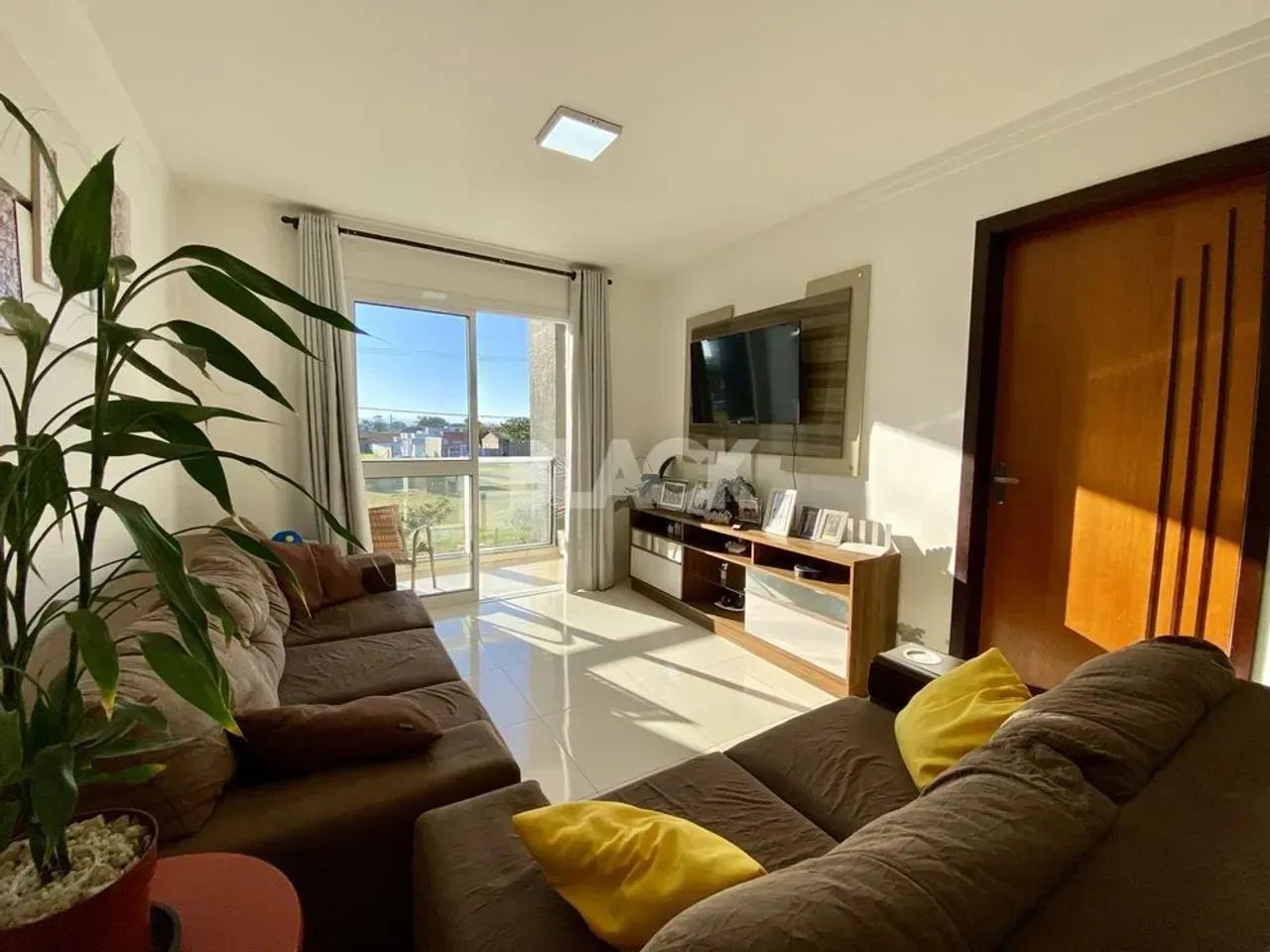 Apartamento 3 dormitórios com sacada no Passo de Torres/SC - Foto 4