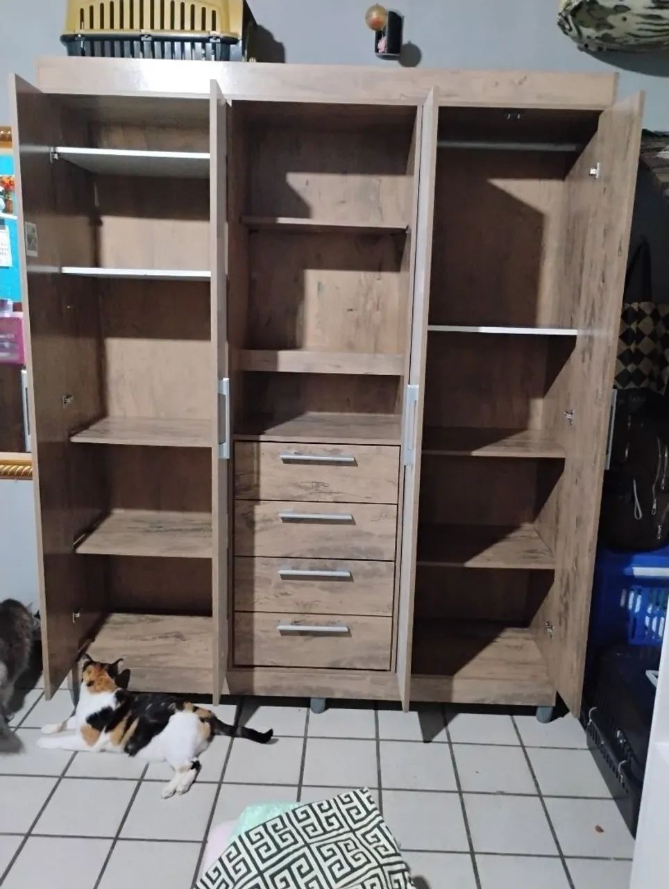 Guarda roupas - Foto 2