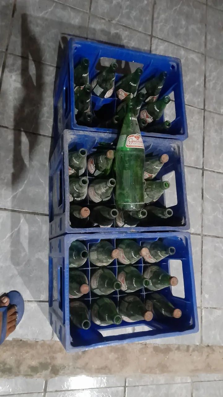 Caixa retornável guaraná 1l