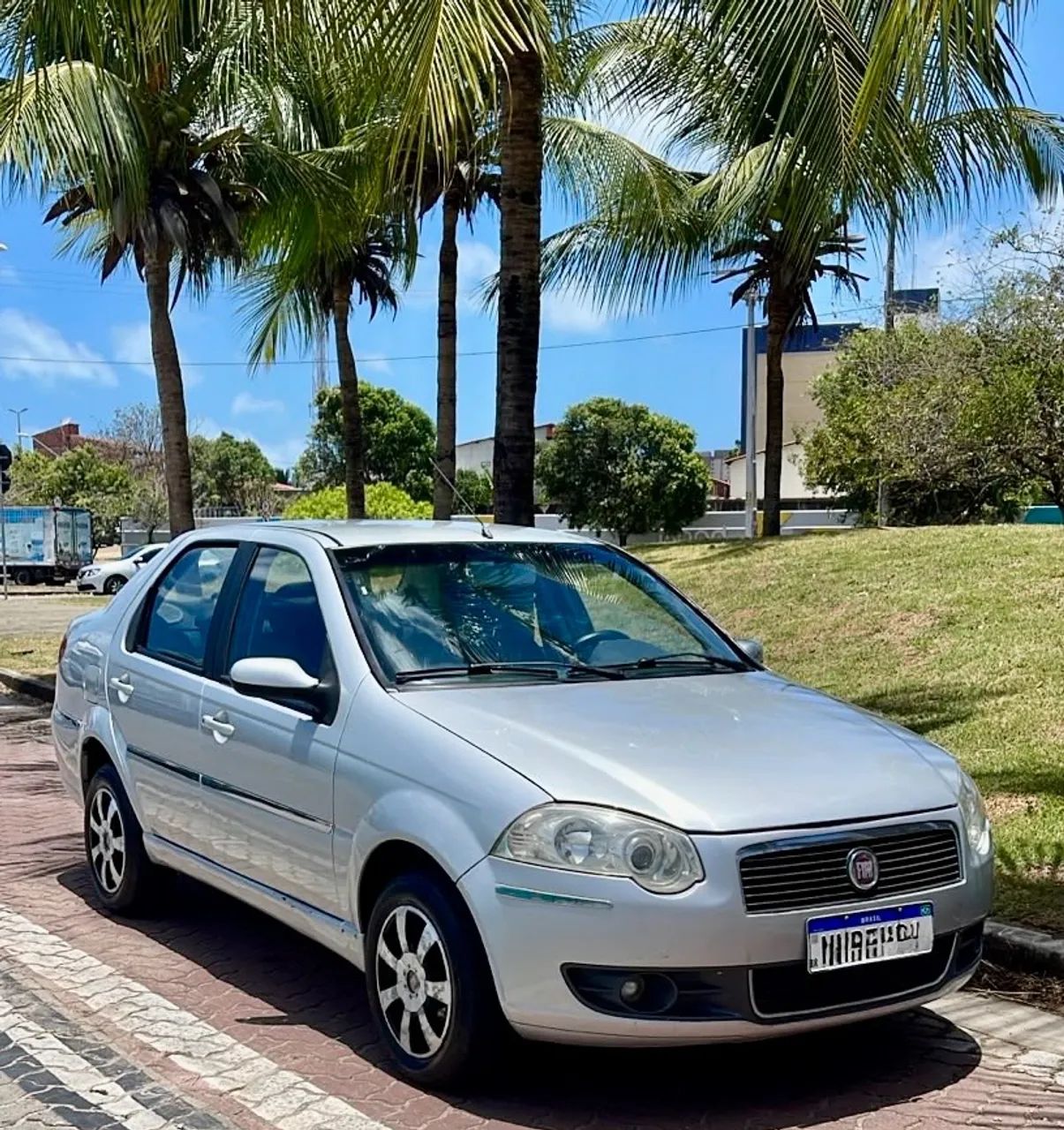 Fiat Siena Siena TETRAFUEL 1.4 mpi Fire Flex 8v 4p 2010