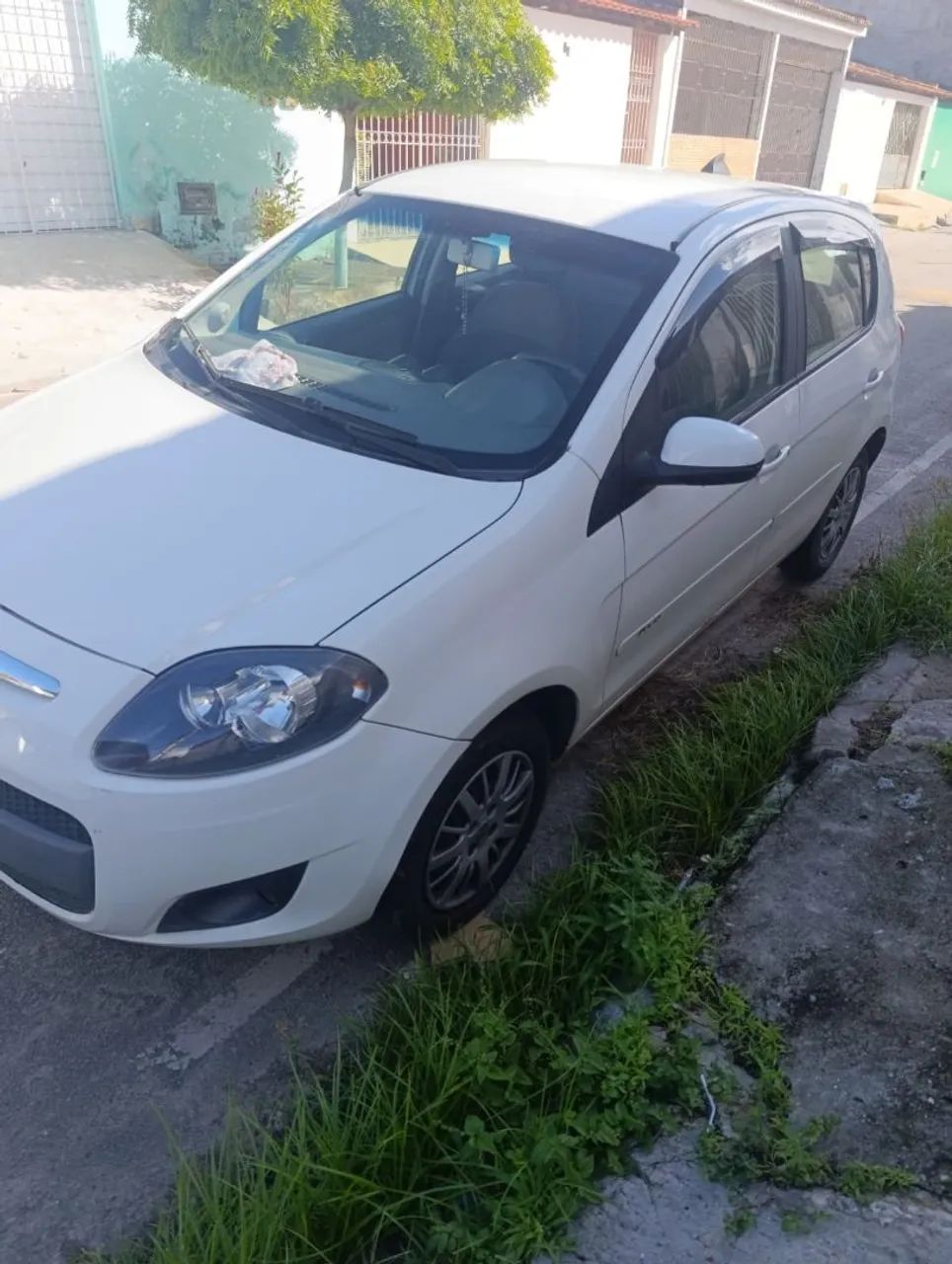 Fiat Palio Essence 1.6 Flex 16V 5P 2014