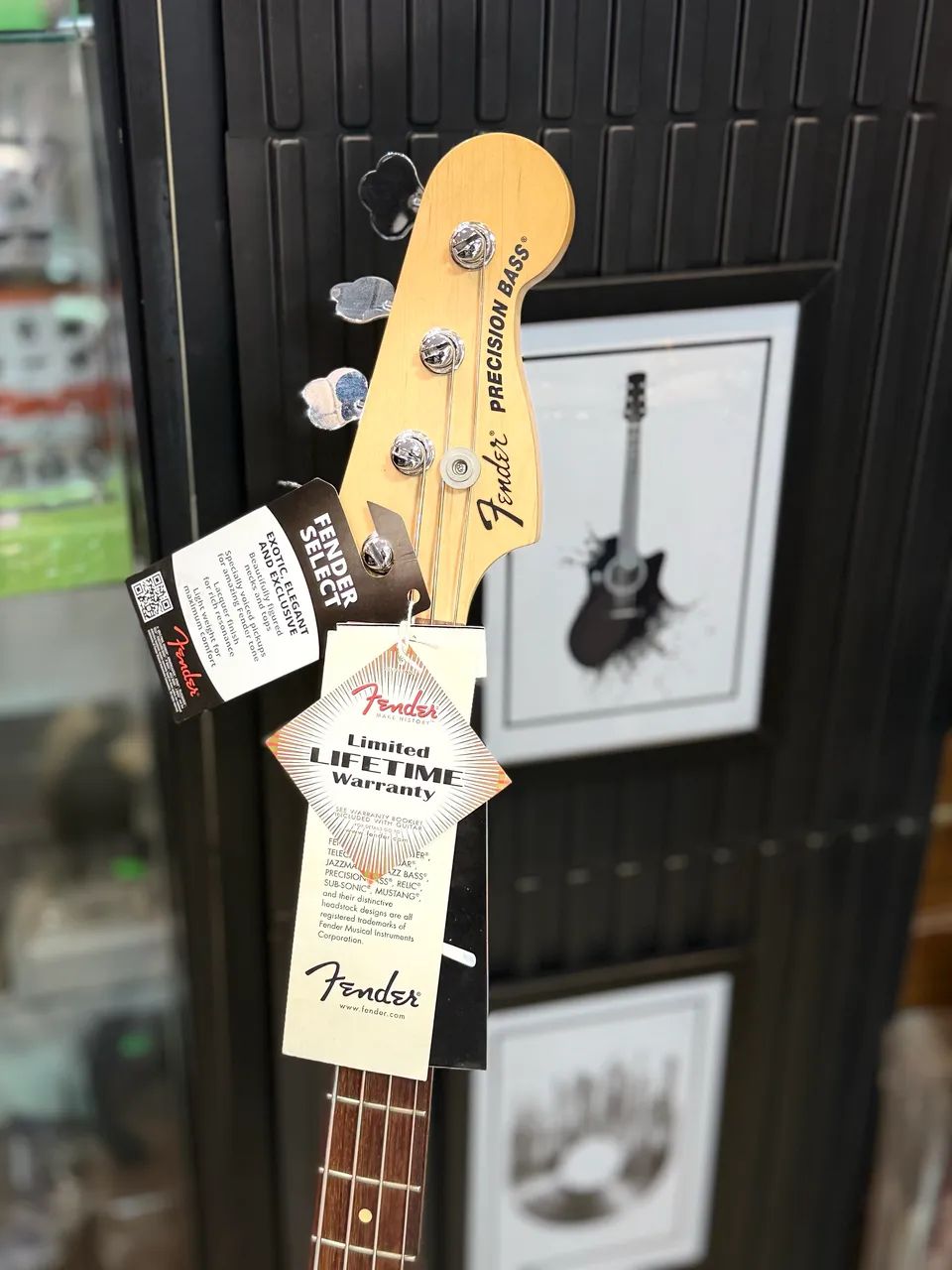 Baixo Fender Precision Bass USA Special - Instrumentos musicais