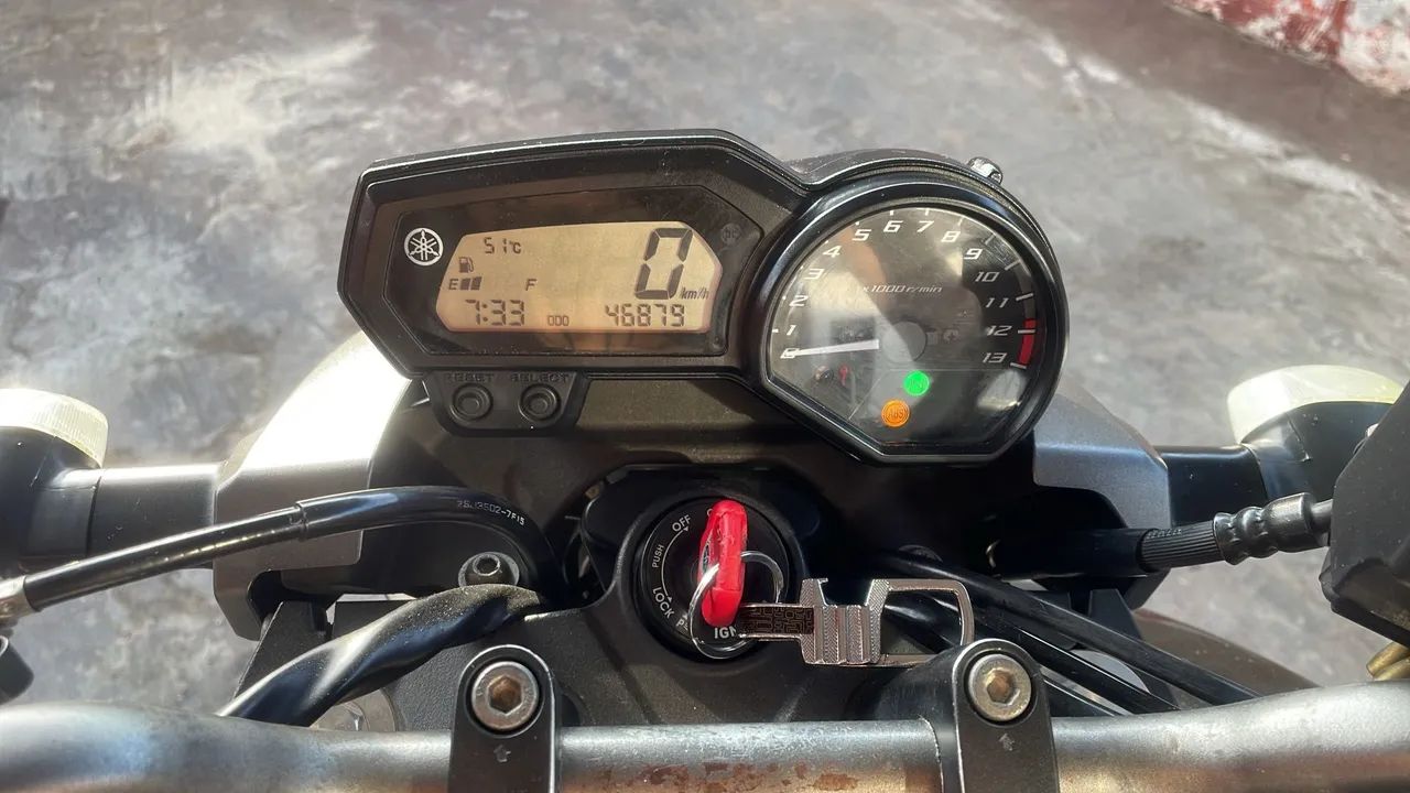 XJ6 600 muito nova - financia  - Foto 5