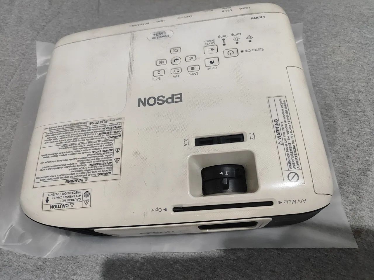 Projetor Epson powerlite U42+