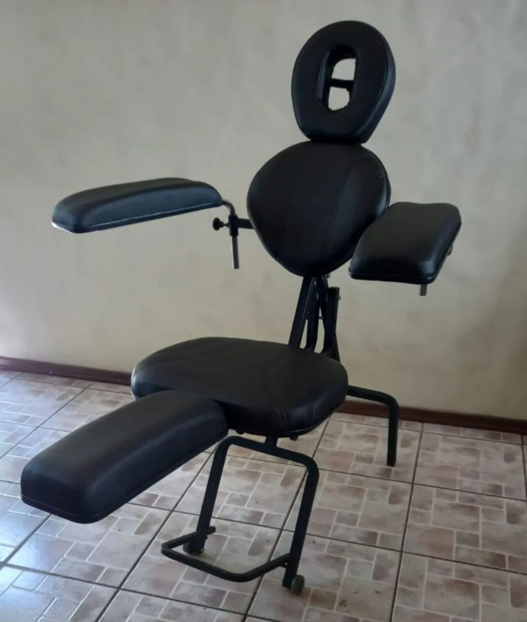 Cadeira de tattoo ou podologia 