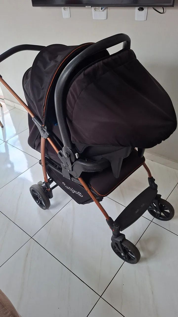 Carrinho de Bebê com Bebê Conforto Burigotto - Foto 4