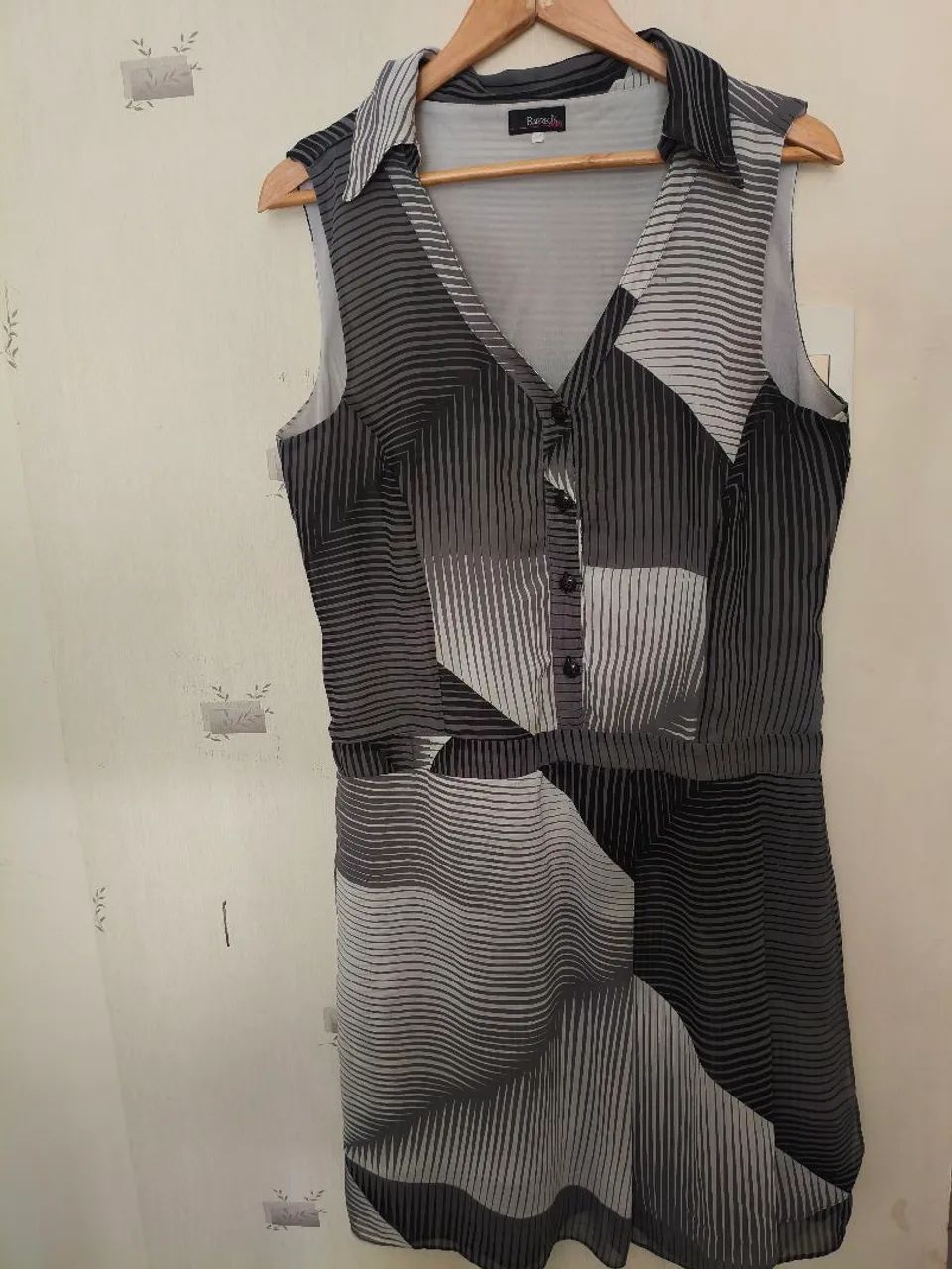 BARREDS VESTIDO TAM M cinza - Foto 2