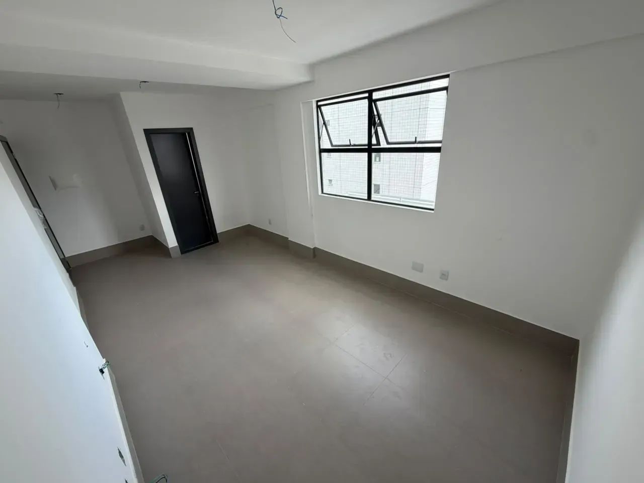 COMPRE: SALA + VAGA NO MELHOR PONTO DO CASTELO - Foto 4