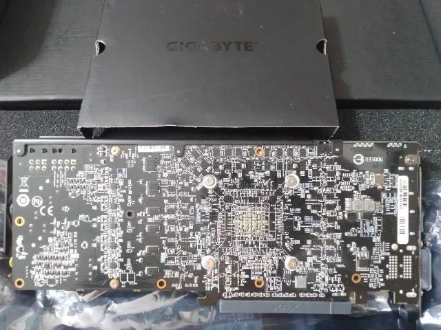 Placa Vídeo Gigabyte R9 290X 4Gb Gddr5 512 Bits - Foto 2