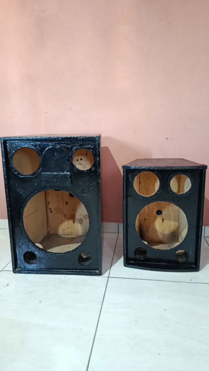 caixas de som vazia