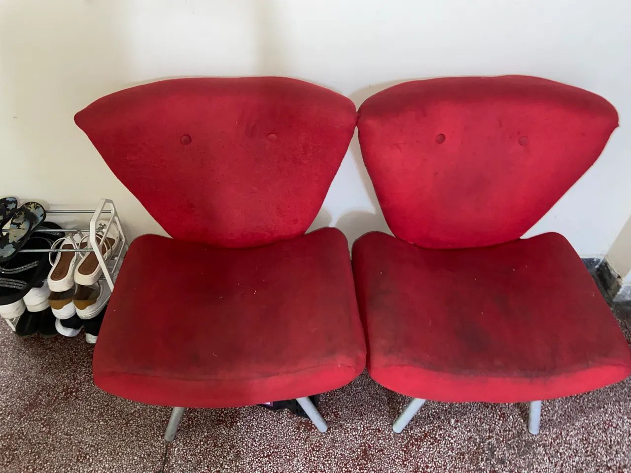 Cadeiras vermelhas - Foto 3
