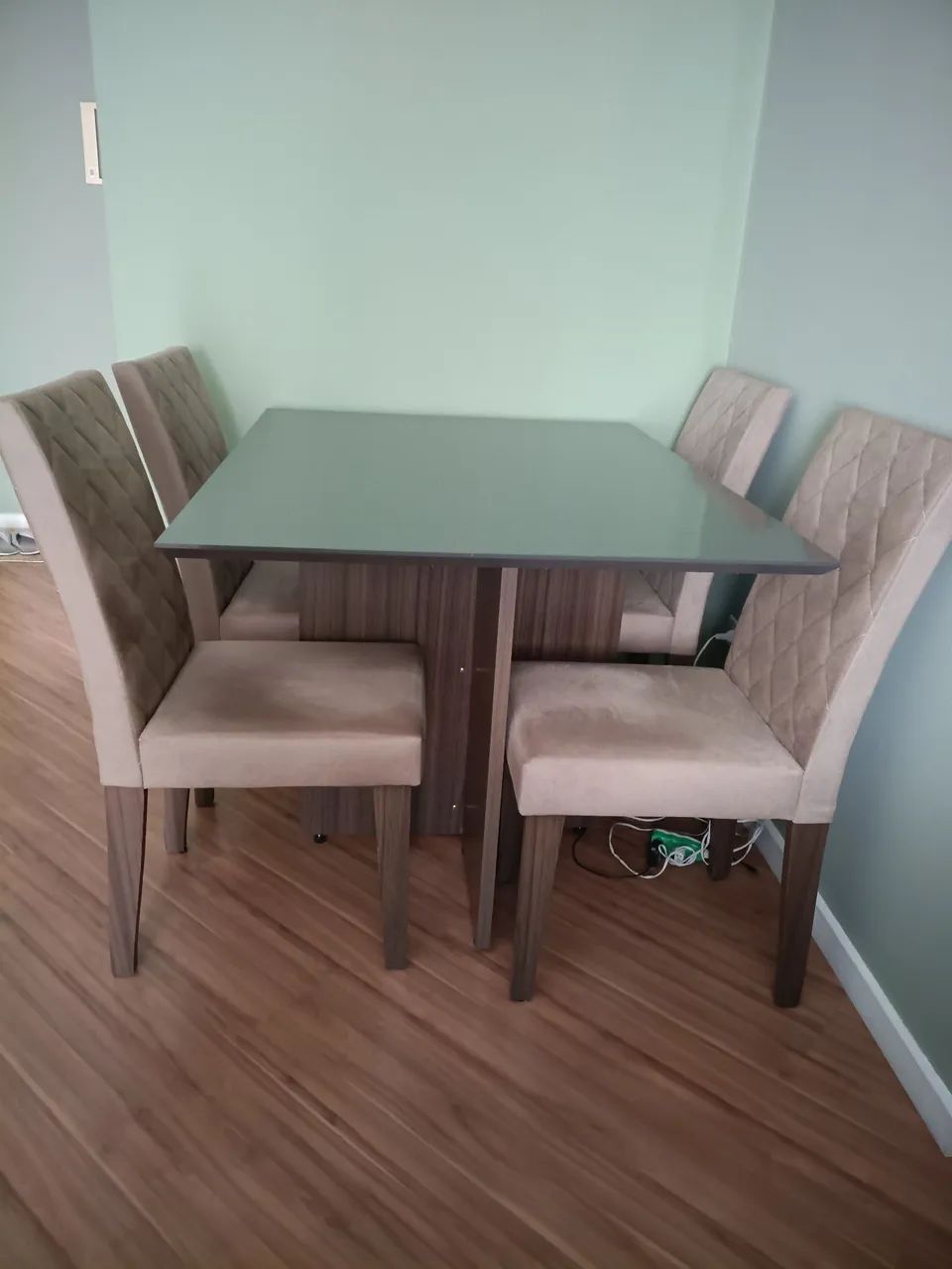 Sala de jantar com 4 cadeiras  - Foto 4