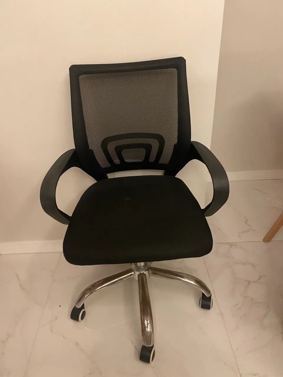 Cadeira de Escritório Diretor Giratória - Foto 2