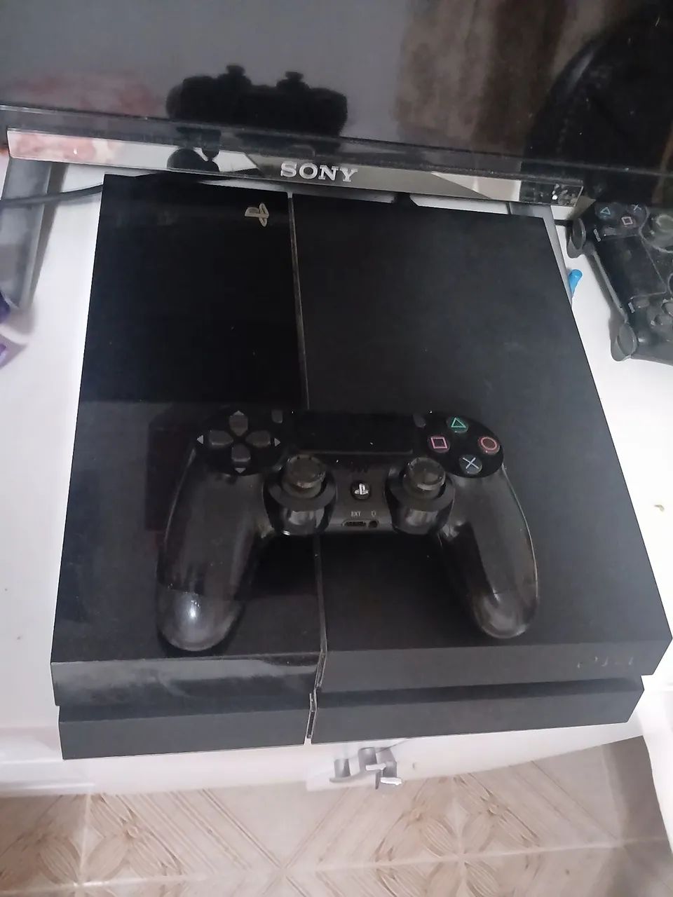Ps4 com controle