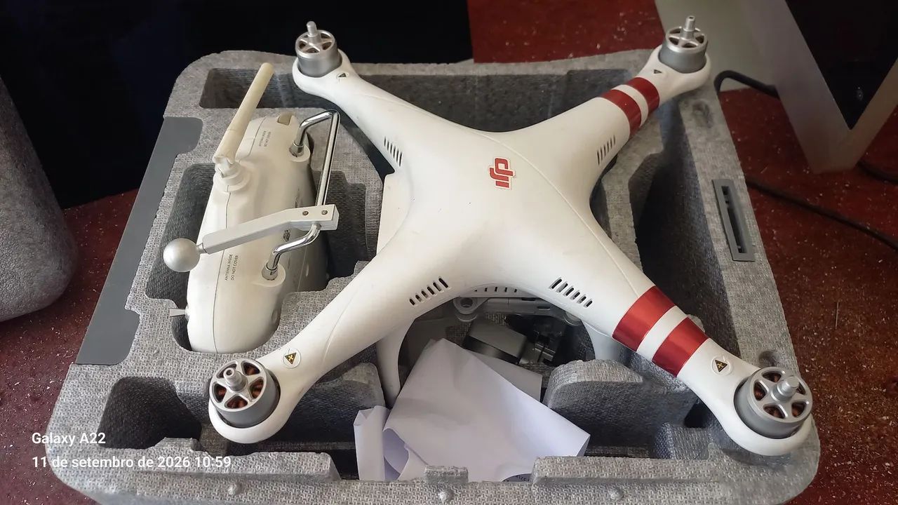 Drone UDJI PHANTOM 3 STANDARD - CONTROLE GL358WA - Foto 4