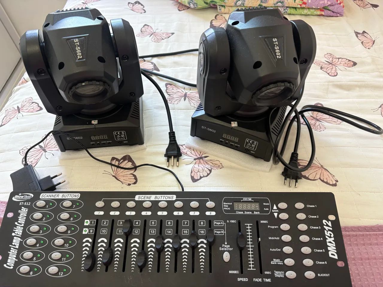 Showtech mini moving head spot ST-S602 + mesa ST-512