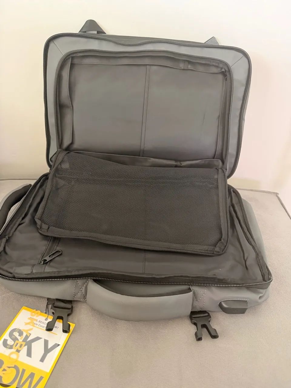 Vende-se mochila