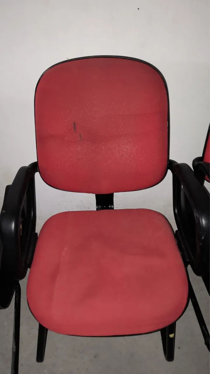 Cadeira de escritório vermelha